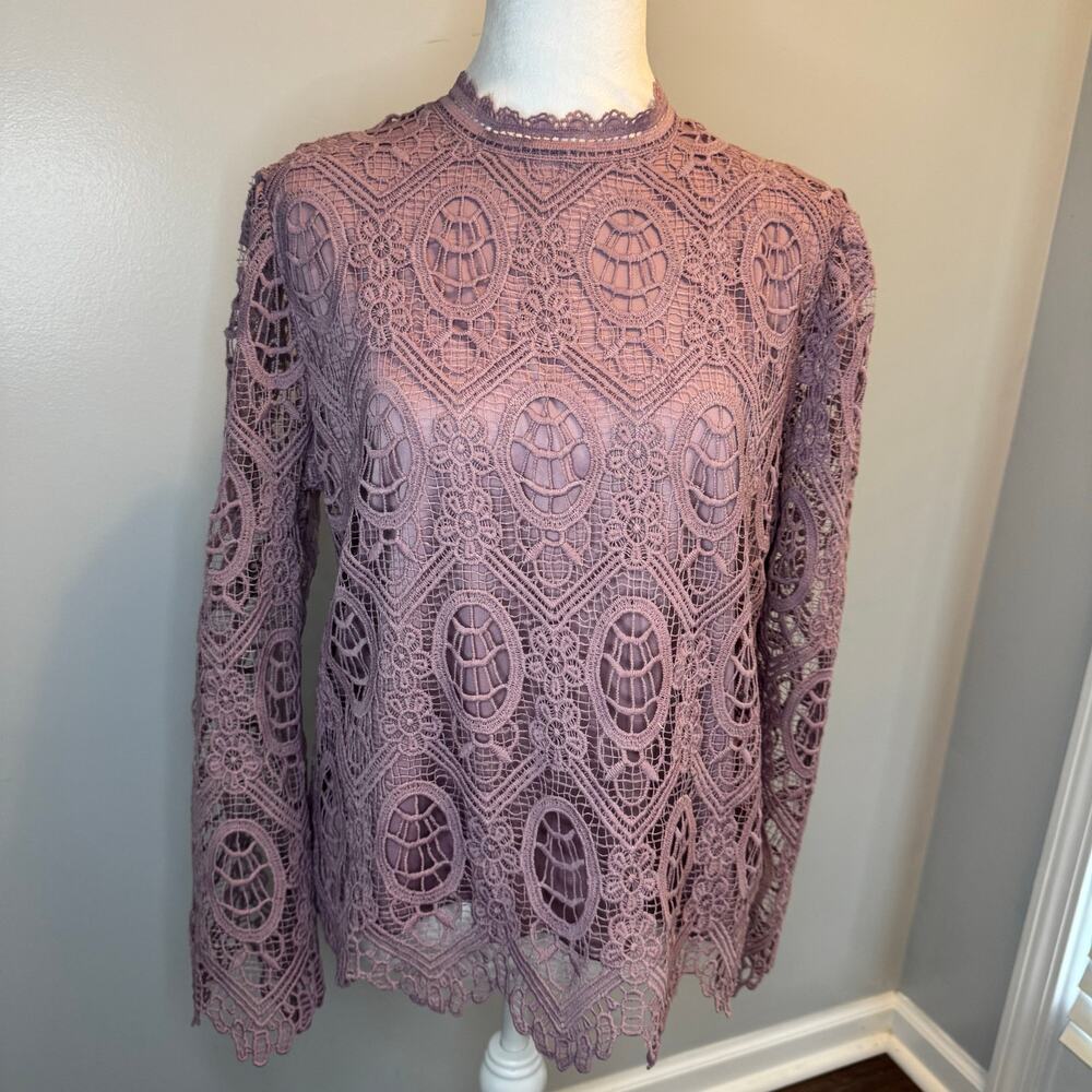 Ultra Pink Size LARGE long sleeve floral geometric lace overlay - Picture 4 of 13